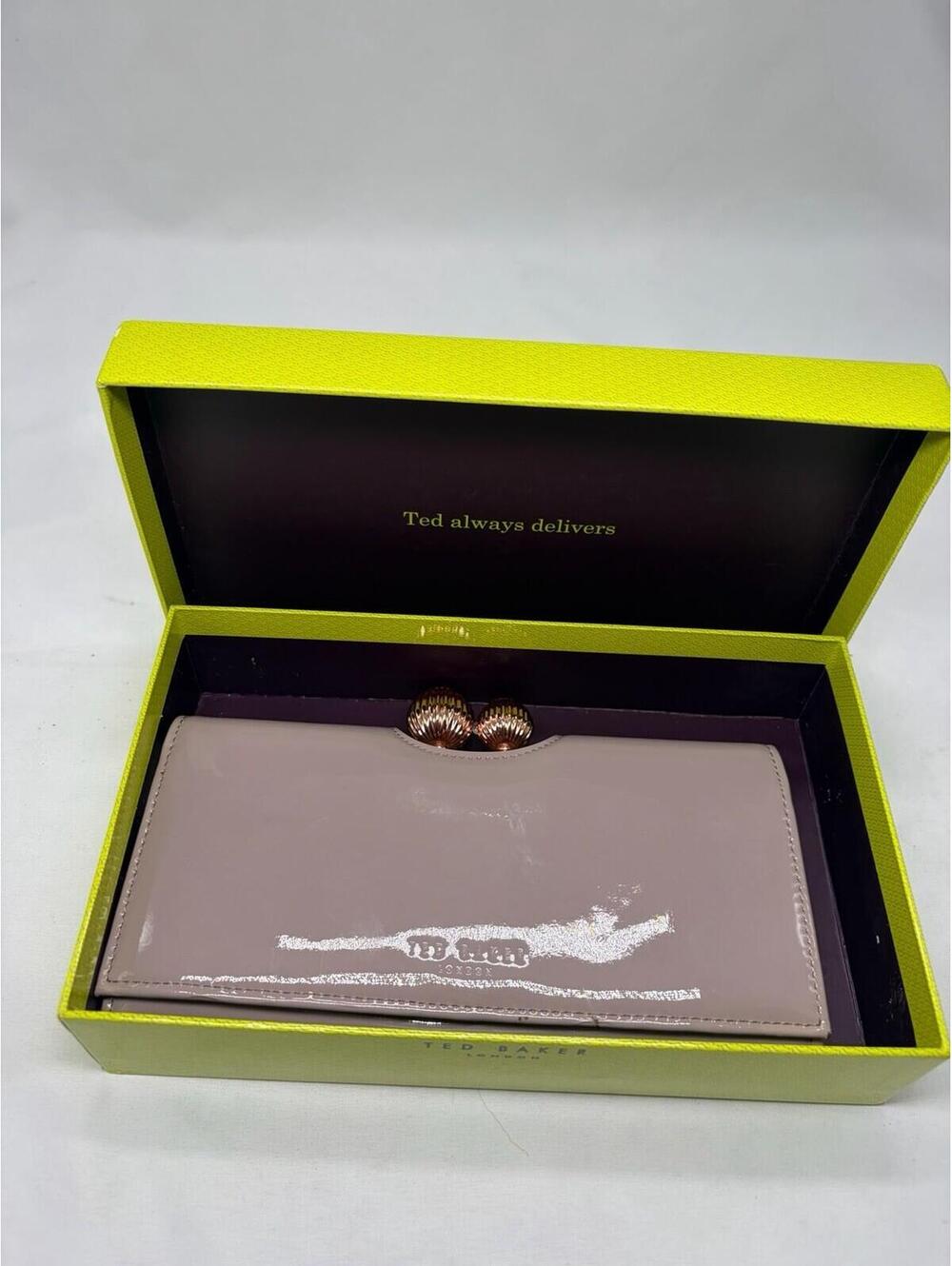 Ted Baker London Bobble Patent Leather Wallet Light Pink Purse Clutch Card PICS